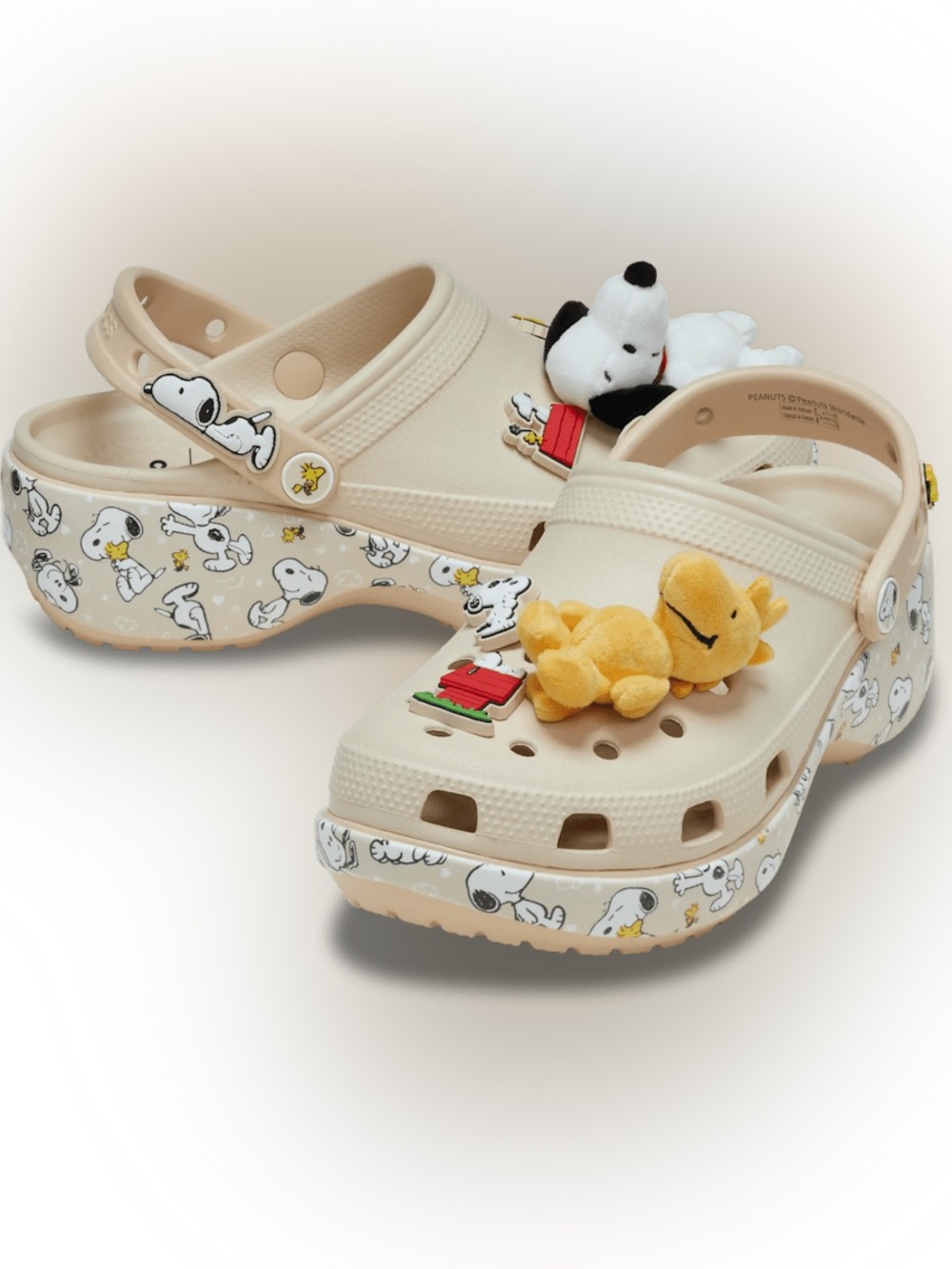 NWT Crocs x Peanuts Classic Platform Clog 'Snoopy Cloud'
